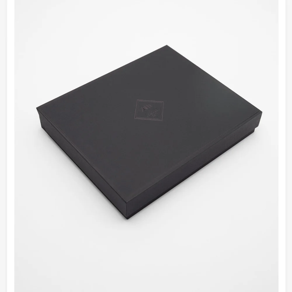 ZARA LEATHER GLOVES AND KEY FOB SET SPECIAL EDITION